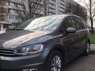 2016 Volkswagen Touran II, серый, 1150000 рублей, вид 1