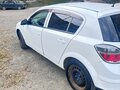 2011 Opel Astra H Рестайлинг, белый, 550000 рублей - вид 3