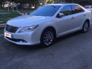 2014 Toyota Camry VII (XV50), белый, 2370000 рублей, вид 1