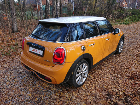 2015 Mini Hatch Cooper S III (F55/F56), оранжевый - вид 4