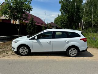 2016 Ford Focus III Рестайлинг, белый, 800000 рублей, вид 4