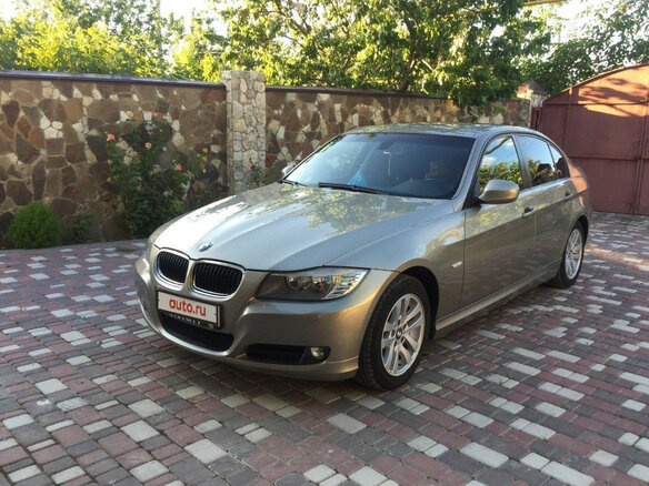 2009 BMW 3 серии 318i V (E90/E91/E92/E93) Рестайлинг, серый - вид 3