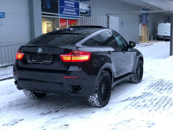 2010 BMW X6 40d I (E71), чёрный - вид 1