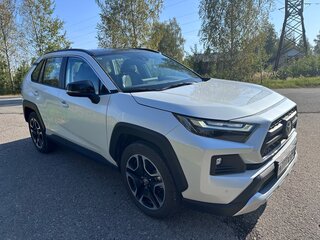 2024 Toyota RAV4 V (XA50), белый, 4400000 рублей, вид 2