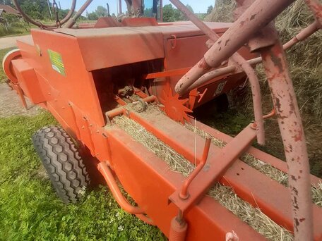 2001 Claas Tucano, красный, 400000 рублей, вид 2