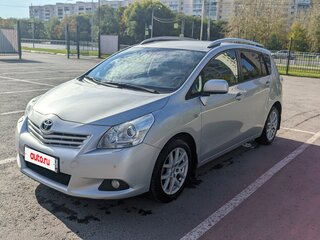 2012 Toyota Verso I, серебристый, 1700000 рублей, вид 1