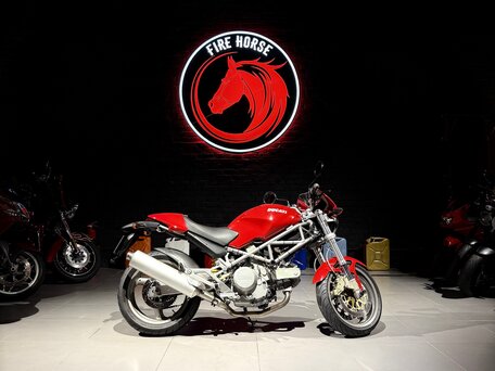 2005 Ducati Monster 400, красный, 299000 рублей, вид 1