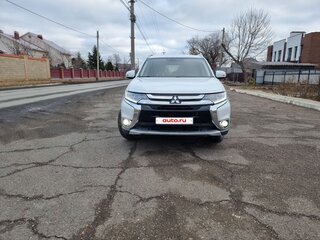 2018 Mitsubishi Outlander III Рестайлинг 2, белый, 1999000 рублей, вид 1