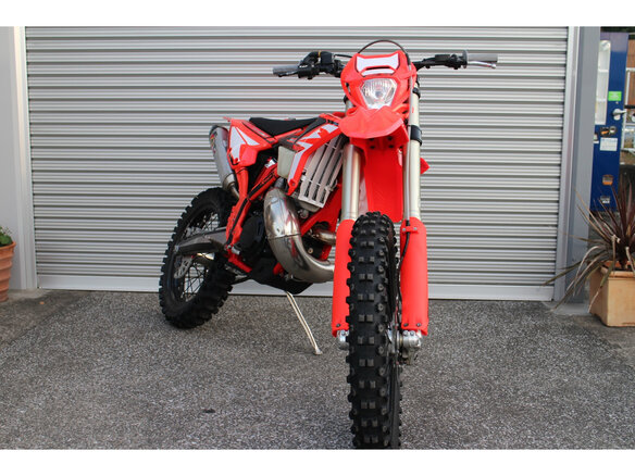 2021 Beta RR 2T 250/300, красный, 700000 рублей - вид 2