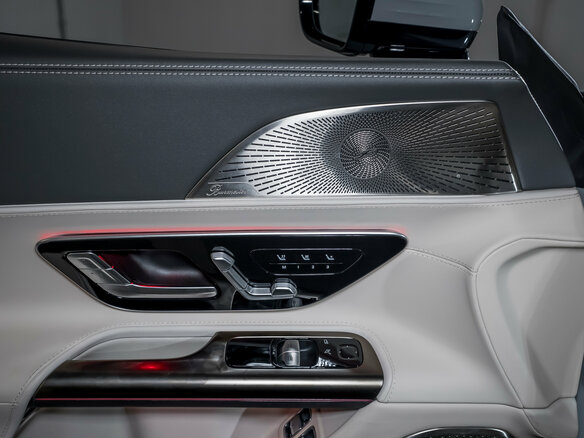2026 Mercedes-Benz AMG GT 63 S E Performance II, серый, 27900000 рублей - вид 26