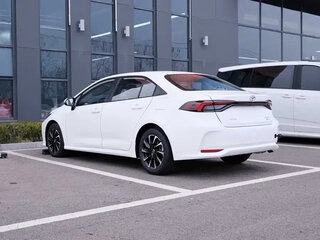2026 Toyota Corolla XII (E210) Рестайлинг 2, белый, 1800000 рублей, вид 5