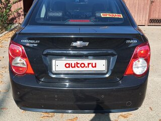 2014 Chevrolet Aveo II, чёрный, 885000 рублей, вид 3
