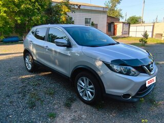 2017 Nissan Qashqai II, серебристый, 1600000 рублей, вид 2