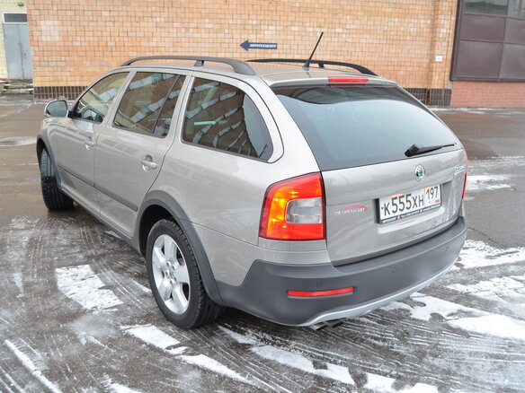 2012 Skoda Octavia Scout II (A5) Рестайлинг, коричневый - вид 4
