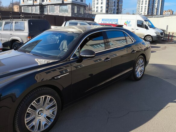 2013 Bentley Flying Spur II, чёрный, 10500000 рублей - вид 6