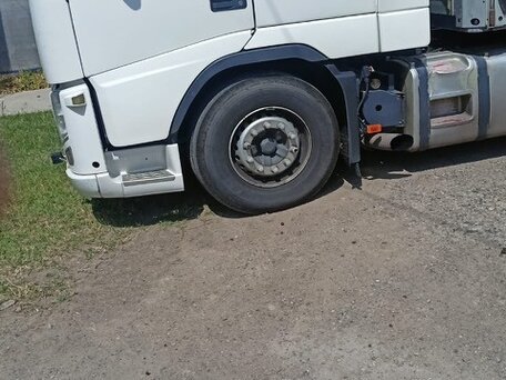 2011 Volvo FH, белый, 6300000 рублей, вид 3