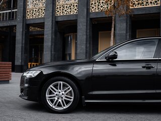2015 Audi A6 IV (C7) Рестайлинг, чёрный, 2500000 рублей, вид 4