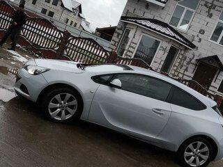 2011 Opel Astra GTC J Рестайлинг, белый, 500000 рублей, вид 3