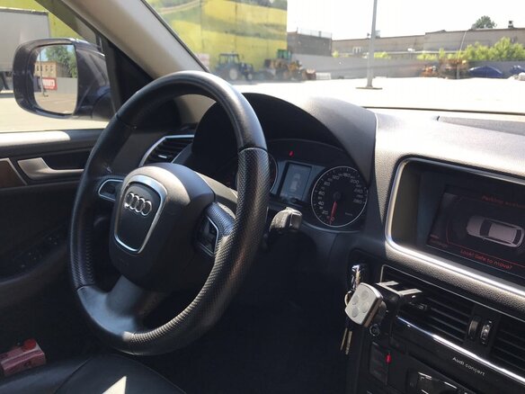 2010 Audi Q5 I (8R), фиолетовый - вид 3