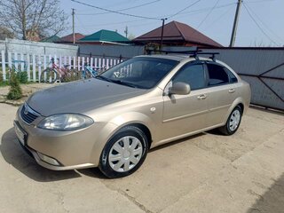 2014 Daewoo Gentra II, бежевый, 500000 рублей, вид 4