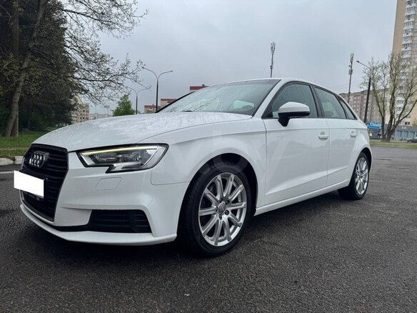 2017 Audi A3 III (8V) Рестайлинг, белый, 1555555 рублей - вид 1