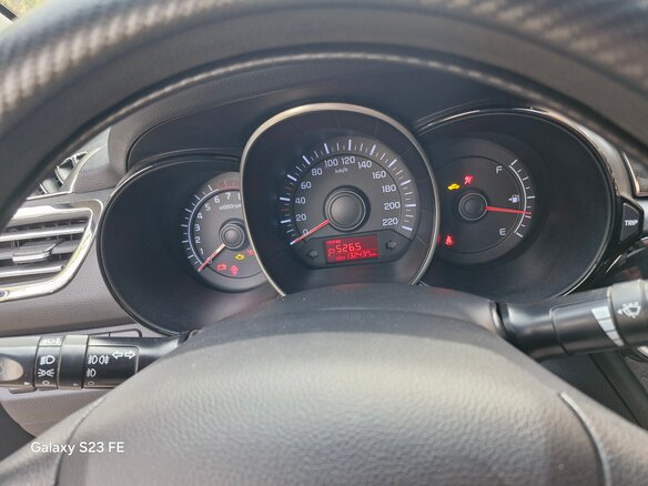 2013 Kia Rio 4-speed III, серый, 1000000 рублей - вид 5