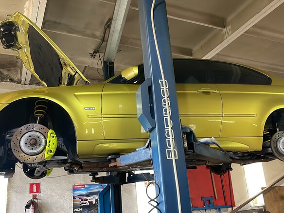 2001 BMW 3 серии Compact 325i IV (E46) Рестайлинг, чёрный, 2090000 рублей - вид 6
