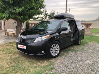 2012 Toyota Sienna III, чёрный, 2535000 рублей, вид 4