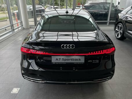 Audi A7 II (4K)