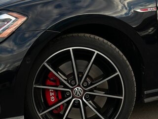 2020 Volkswagen Golf GTI VII Рестайлинг, чёрный, 2150000 рублей, вид 4