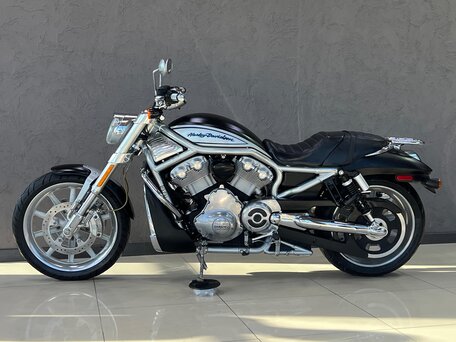 2005 Harley-Davidson Street Rod, серебристый, 850000 рублей, вид 4