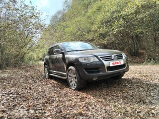 2007 Volkswagen Touareg I Рестайлинг, коричневый, 1300000 рублей, вид 1