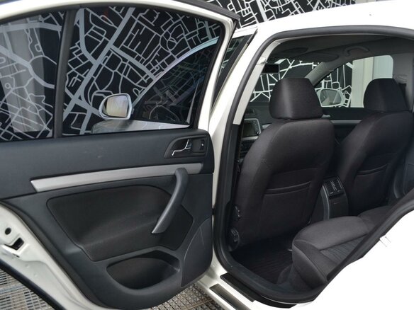 2011 Skoda Octavia II (A5) Рестайлинг, белый - вид 14