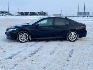 2019 Toyota Camry VIII (XV70), чёрный, 2900000 рублей, вид 3