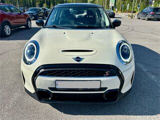 2021 Mini Hatch Cooper S III (F55/F56) Рестайлинг 2, белый, 3299000 рублей, вид 3