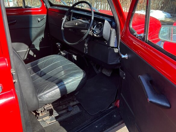 1982 Austin FX4, красный, 6500000 рублей - вид 6