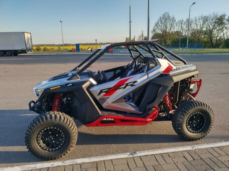 2021 Polaris RZR PRO XP, серебристый, 2050000 рублей, вид 1