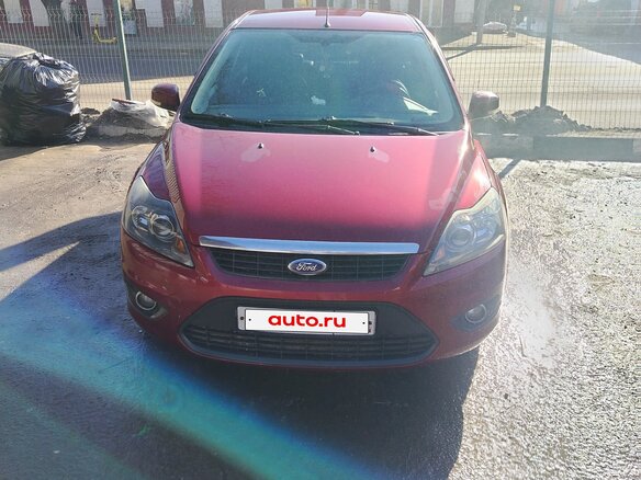 2008 Ford Focus II Рестайлинг, красный, 350000 рублей - вид 1