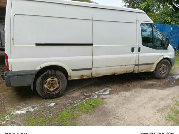 2010 Ford Transit, белый, 600000 рублей - вид 2