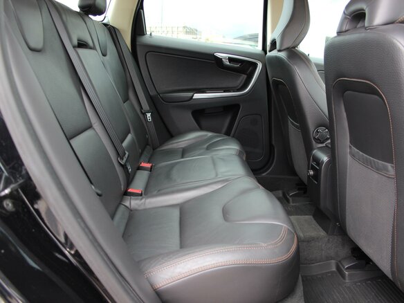 2013 Volvo XC60 I, чёрный - вид 20
