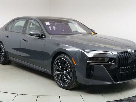BMW 7 серии VII (G70)