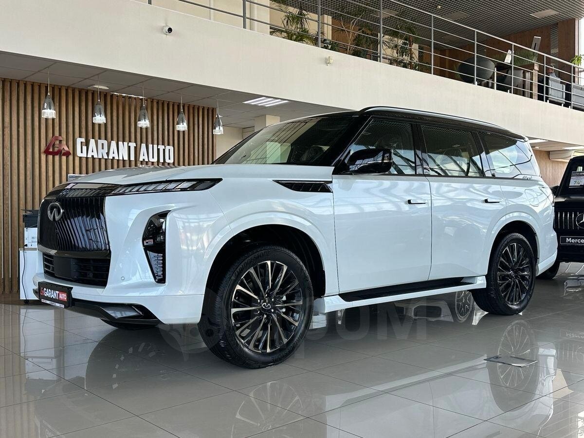 Открыть фотографии: Infiniti QX80 II