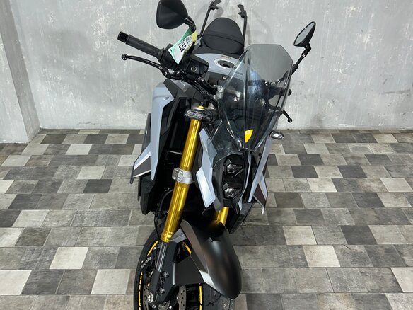 2022 Suzuki GSX-S 1000, серый, 1099000 рублей - вид 9