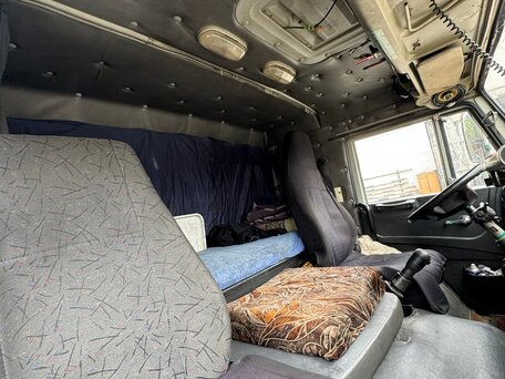 2006 КамАЗ 65117, серебристый, 1500000 рублей, вид 4