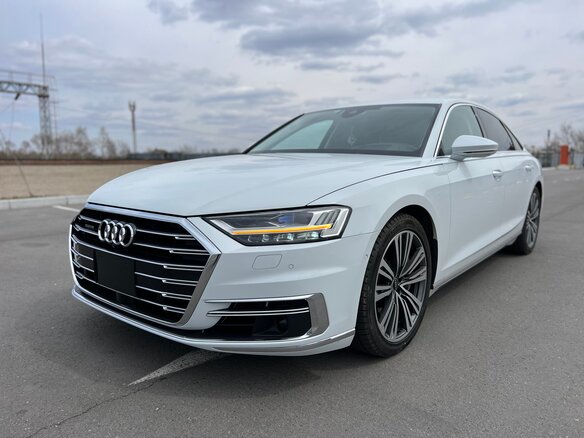 2018 Audi A8 Long 60 TFSI IV (D5), белый, 6888888 рублей