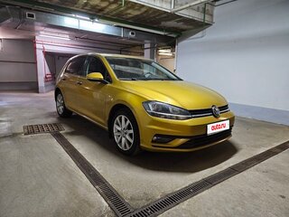 2018 Volkswagen Golf VII Рестайлинг, золотистый, 2000000 рублей, вид 4