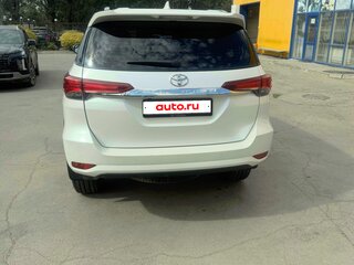 2022 Toyota Fortuner II Рестайлинг, белый, 4250000 рублей, вид 2