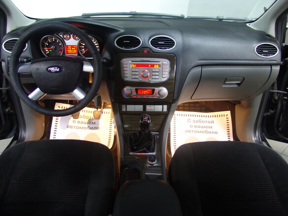 2008 Ford Focus II Рестайлинг, чёрный - вид 4