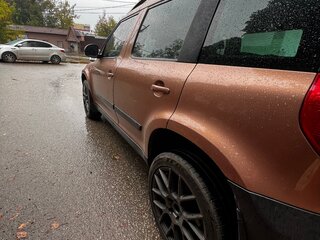 2012 Skoda Yeti I, коричневый, 900000 рублей, вид 4