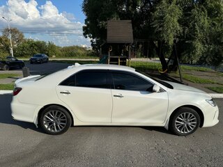 2015 Toyota Camry VII (XV50) Рестайлинг, белый, 1600000 рублей, вид 4